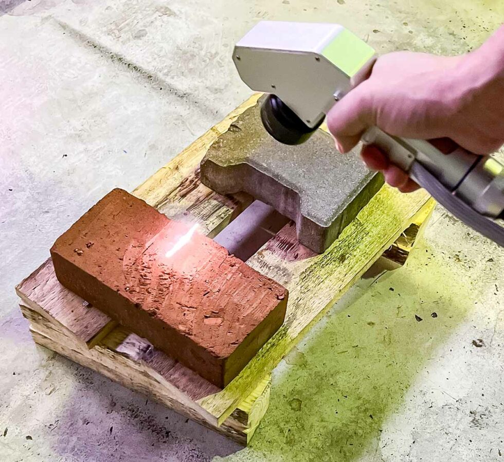 Stone laser cleaning