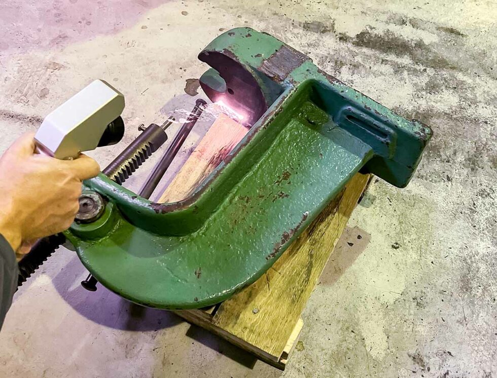 Metal laser cleaning