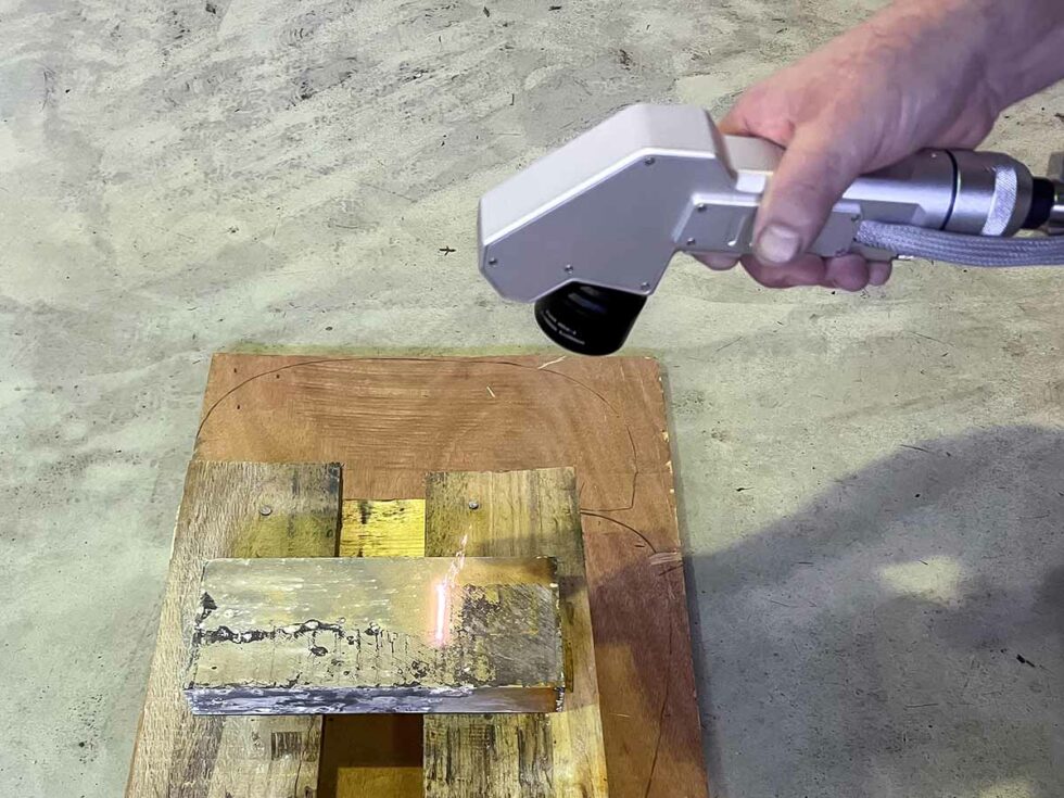 Metal laser cleaning