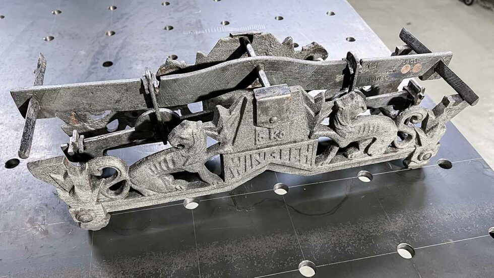 Metal laser cleaning